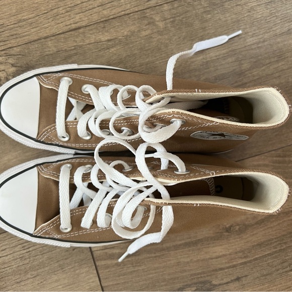 Women’s  Tan High-Top Sneakers size 7 - Picture 5 of 7